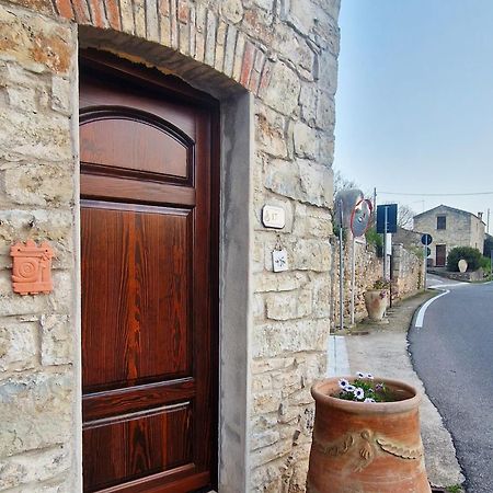 Domus De Jara - Casa Montis Apartment Baradili Екстериор снимка